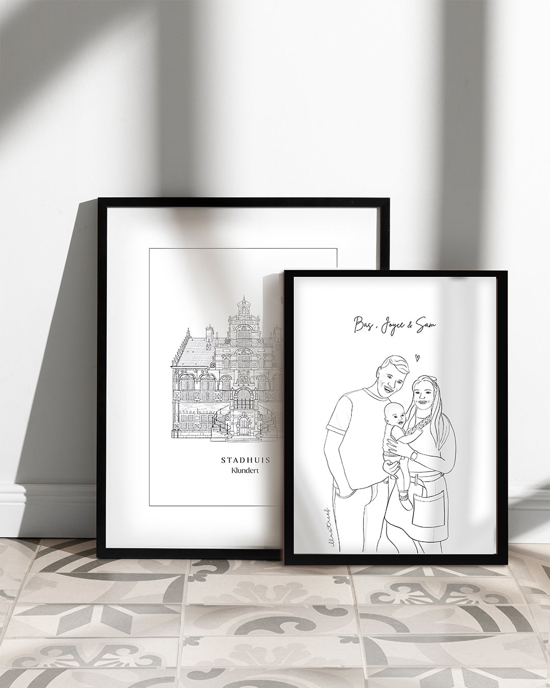Portrettekening zwart/wit - 2 personen met baby of huisdier (digitaal)